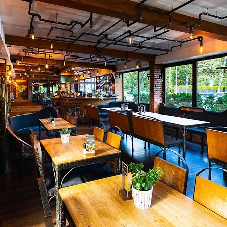 ホテル Na Bloniach ビエルスコ・ビアバ